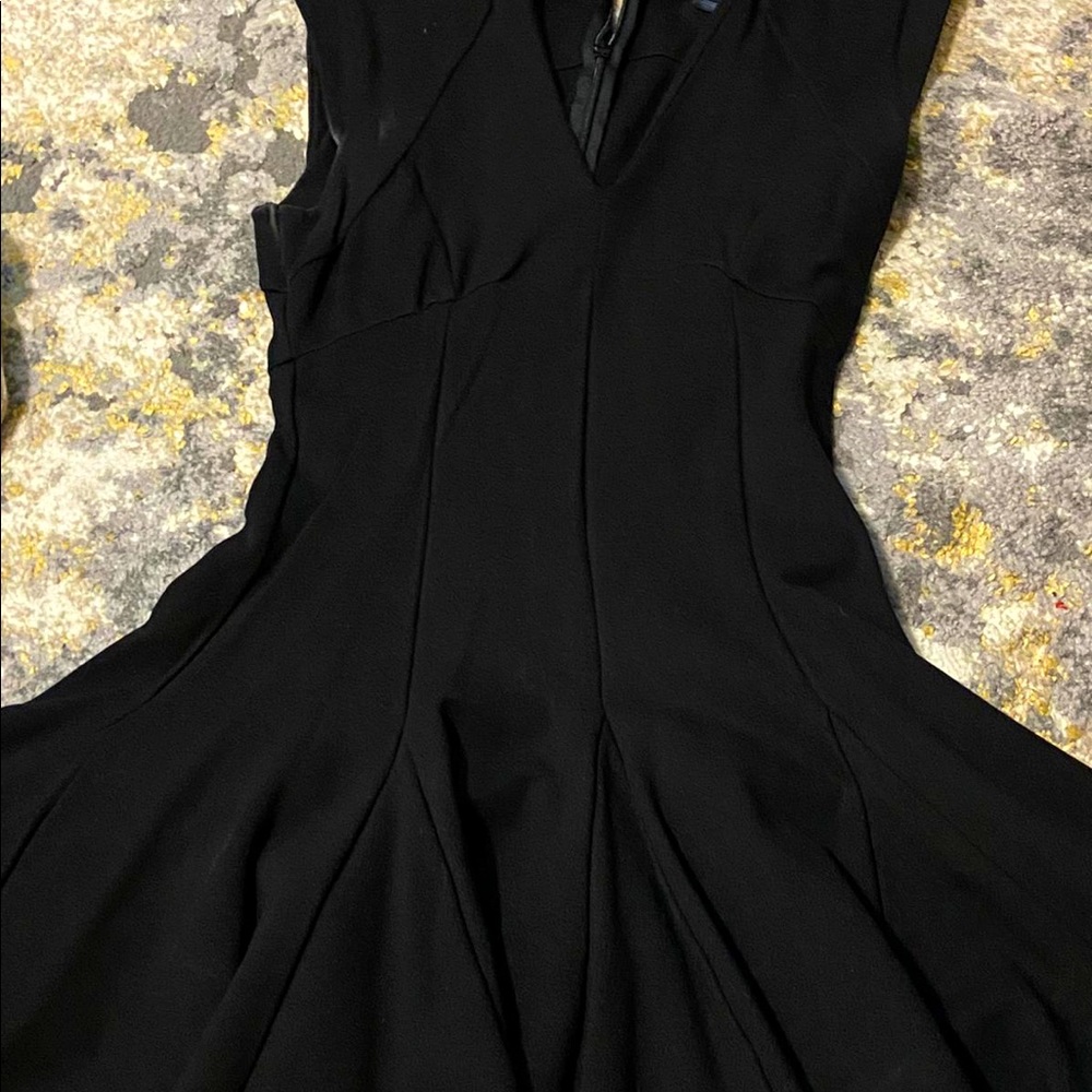 French connect LBD size 2 in great condition
